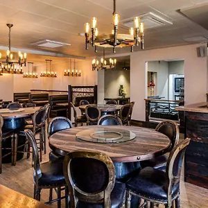 Opal Ridge Hotel